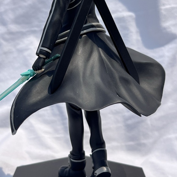 Sword Art Online Kirito Pop Up Parade Figure Anime Collectable Green Crunchyroll - Picture 6 of 16